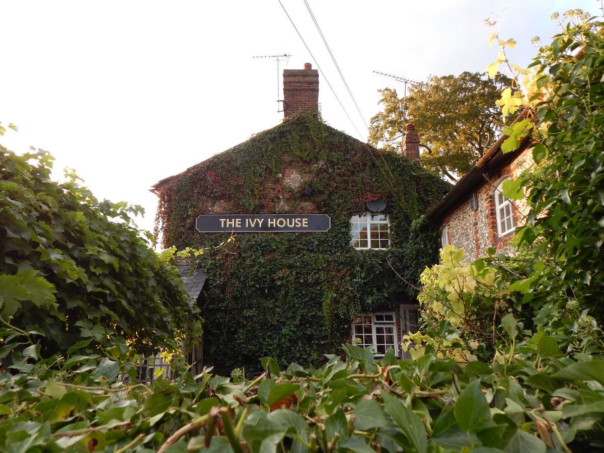 Отель The Ivy House Chalfont St Giles Экстерьер фото