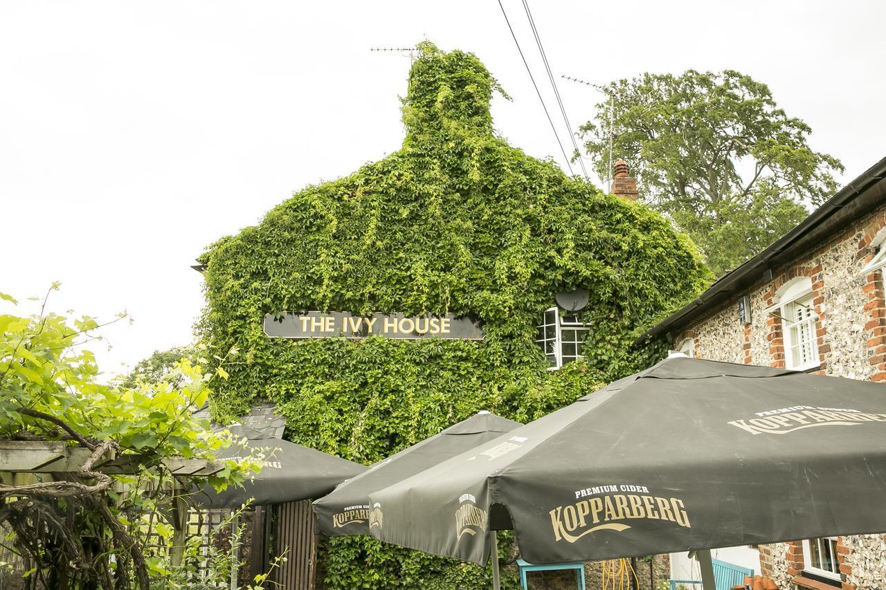Отель The Ivy House Chalfont St Giles Экстерьер фото